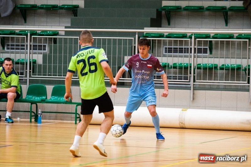 Zdjęcie w galerii na portalu naszraciborz.pl: HLPN. Grała trzecia i druga liga wiadomości z regionu