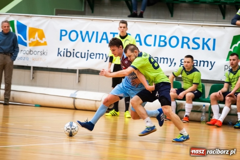 Zdjęcie w galerii na portalu naszraciborz.pl: HLPN. Grała trzecia i druga liga wiadomości z regionu