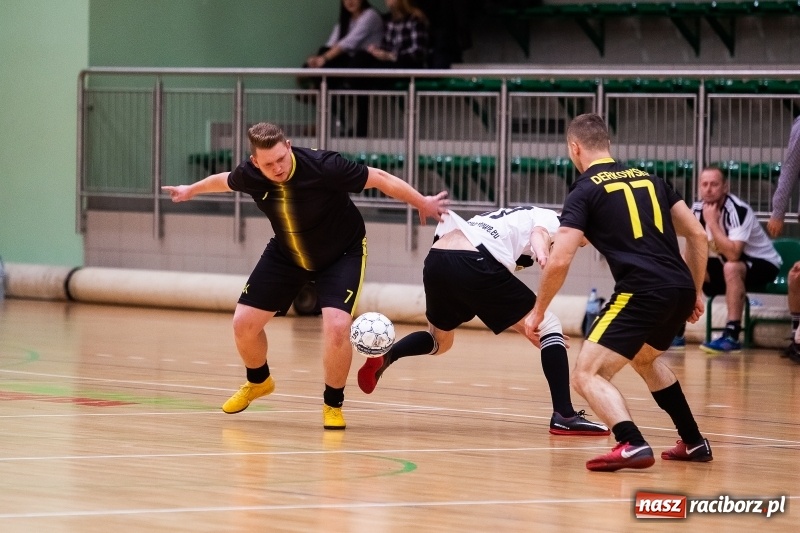 Zdjęcie w galerii na portalu naszraciborz.pl: HLPN. Grała trzecia i druga liga wiadomości z regionu