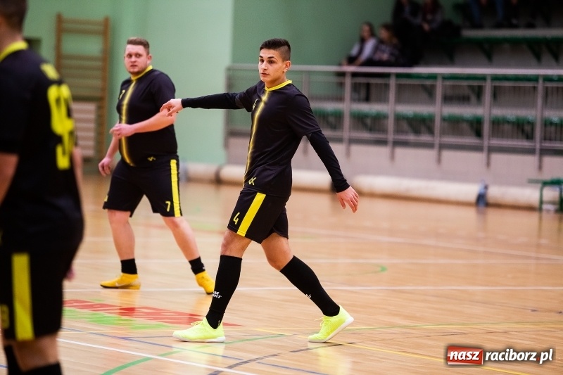Zdjęcie w galerii na portalu naszraciborz.pl: HLPN. Grała trzecia i druga liga wiadomości z regionu