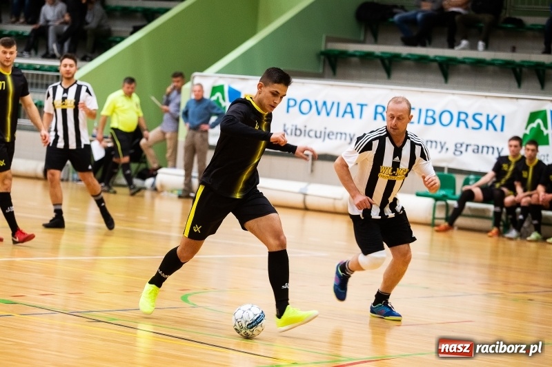 Zdjęcie w galerii na portalu naszraciborz.pl: HLPN. Grała trzecia i druga liga wiadomości z regionu