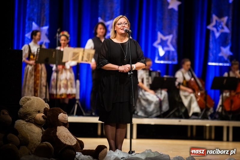 Zdjęcie w galerii na portalu naszraciborz.pl: Koncert charytatywny Źródła na rzecz Rafałka wiadomości z regionu