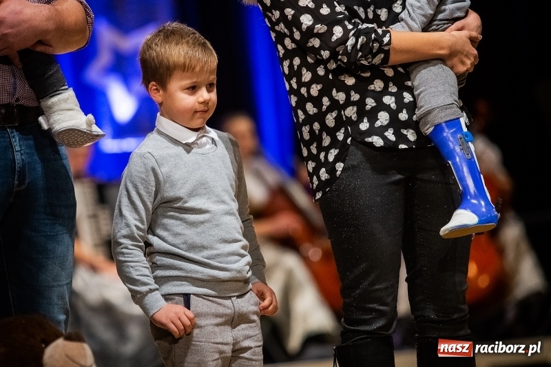 Zdjęcie w galerii na portalu naszraciborz.pl: Koncert charytatywny Źródła na rzecz Rafałka wiadomości z regionu