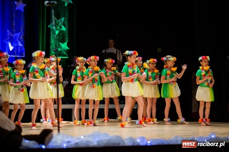 Zdjęcie w galerii na portalu naszraciborz.pl: Koncert charytatywny Źródła na rzecz Rafałka wiadomości z regionu