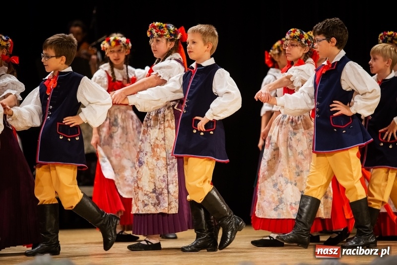 Zdjęcie w galerii na portalu naszraciborz.pl: Koncert charytatywny Źródła na rzecz Rafałka wiadomości z regionu