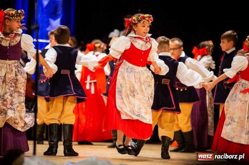 Zdjęcie w galerii na portalu naszraciborz.pl: Koncert charytatywny Źródła na rzecz Rafałka wiadomości z regionu