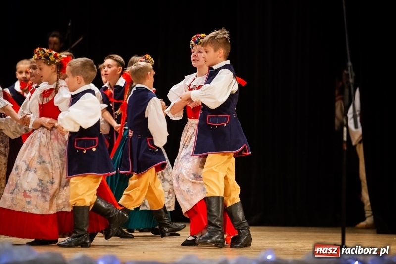 Zdjęcie w galerii na portalu naszraciborz.pl: Koncert charytatywny Źródła na rzecz Rafałka wiadomości z regionu