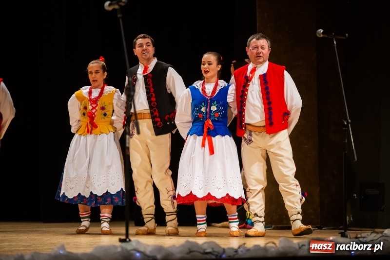 Zdjęcie w galerii na portalu naszraciborz.pl: Koncert charytatywny Źródła na rzecz Rafałka wiadomości z regionu