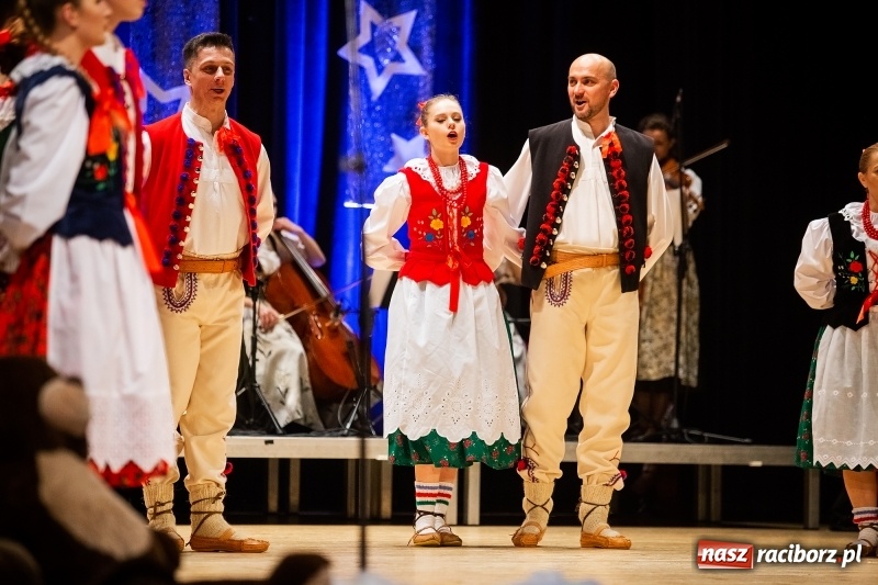 Zdjęcie w galerii na portalu naszraciborz.pl: Koncert charytatywny Źródła na rzecz Rafałka wiadomości z regionu