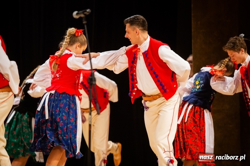 Zdjęcie w galerii na portalu naszraciborz.pl: Koncert charytatywny Źródła na rzecz Rafałka wiadomości z regionu