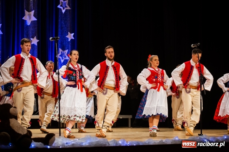 Zdjęcie w galerii na portalu naszraciborz.pl: Koncert charytatywny Źródła na rzecz Rafałka wiadomości z regionu