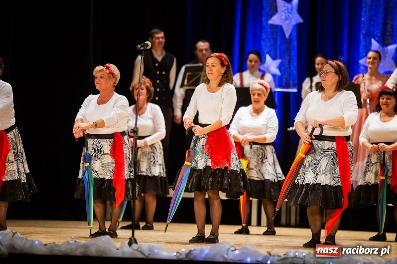 Zdjęcie w galerii na portalu naszraciborz.pl: Koncert charytatywny Źródła na rzecz Rafałka wiadomości z regionu