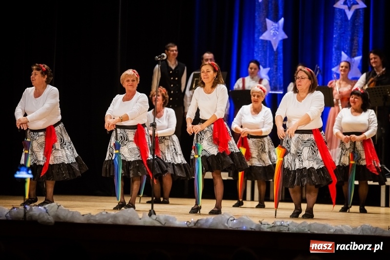 Zdjęcie w galerii na portalu naszraciborz.pl: Koncert charytatywny Źródła na rzecz Rafałka wiadomości z regionu