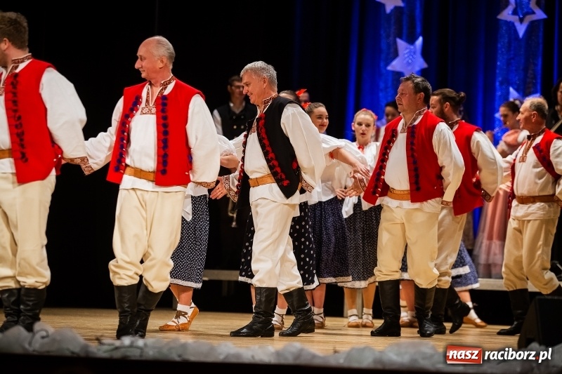 Zdjęcie w galerii na portalu naszraciborz.pl: Koncert charytatywny Źródła na rzecz Rafałka wiadomości z regionu