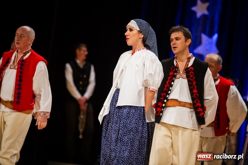 Zdjęcie w galerii na portalu naszraciborz.pl: Koncert charytatywny Źródła na rzecz Rafałka wiadomości z regionu