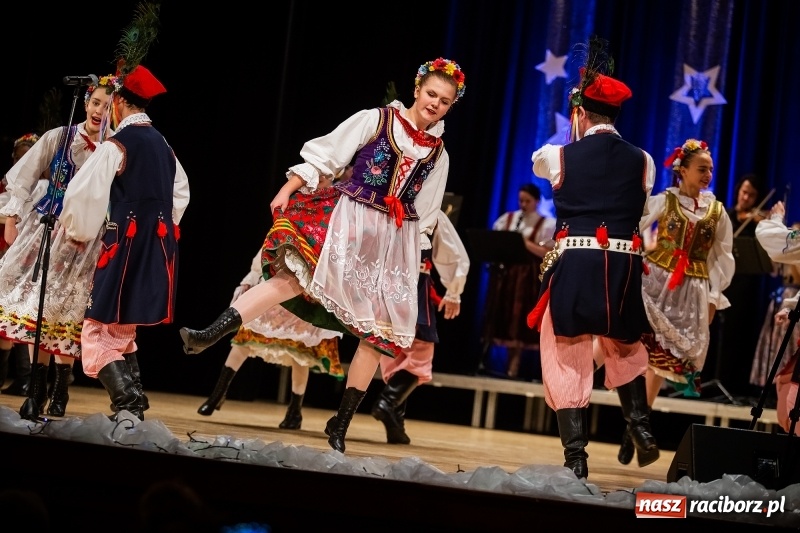 Zdjęcie w galerii na portalu naszraciborz.pl: Koncert charytatywny Źródła na rzecz Rafałka wiadomości z regionu