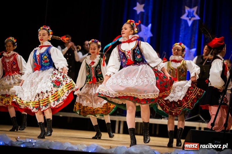 Zdjęcie w galerii na portalu naszraciborz.pl: Koncert charytatywny Źródła na rzecz Rafałka wiadomości z regionu