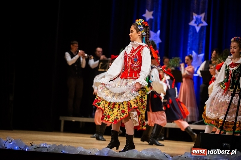 Zdjęcie w galerii na portalu naszraciborz.pl: Koncert charytatywny Źródła na rzecz Rafałka wiadomości z regionu