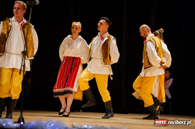 Zdjęcie w galerii na portalu naszraciborz.pl: Koncert charytatywny Źródła na rzecz Rafałka wiadomości z regionu