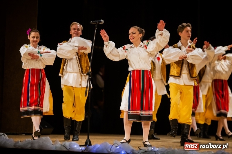 Zdjęcie w galerii na portalu naszraciborz.pl: Koncert charytatywny Źródła na rzecz Rafałka wiadomości z regionu