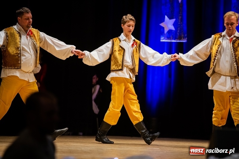 Zdjęcie w galerii na portalu naszraciborz.pl: Koncert charytatywny Źródła na rzecz Rafałka wiadomości z regionu