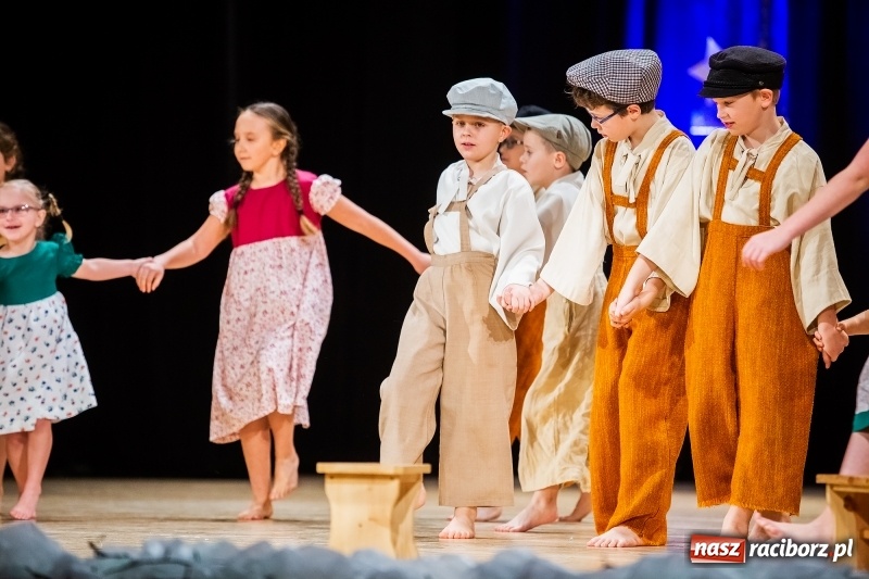 Zdjęcie w galerii na portalu naszraciborz.pl: Koncert charytatywny Źródła na rzecz Rafałka wiadomości z regionu