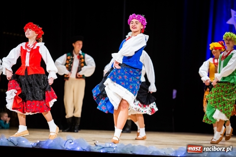 Zdjęcie w galerii na portalu naszraciborz.pl: Koncert charytatywny Źródła na rzecz Rafałka wiadomości z regionu