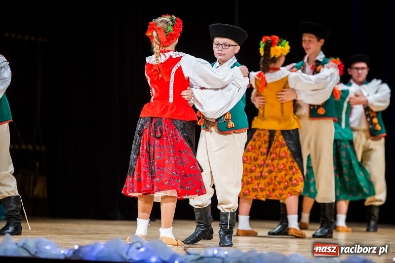 Zdjęcie w galerii na portalu naszraciborz.pl: Koncert charytatywny Źródła na rzecz Rafałka wiadomości z regionu