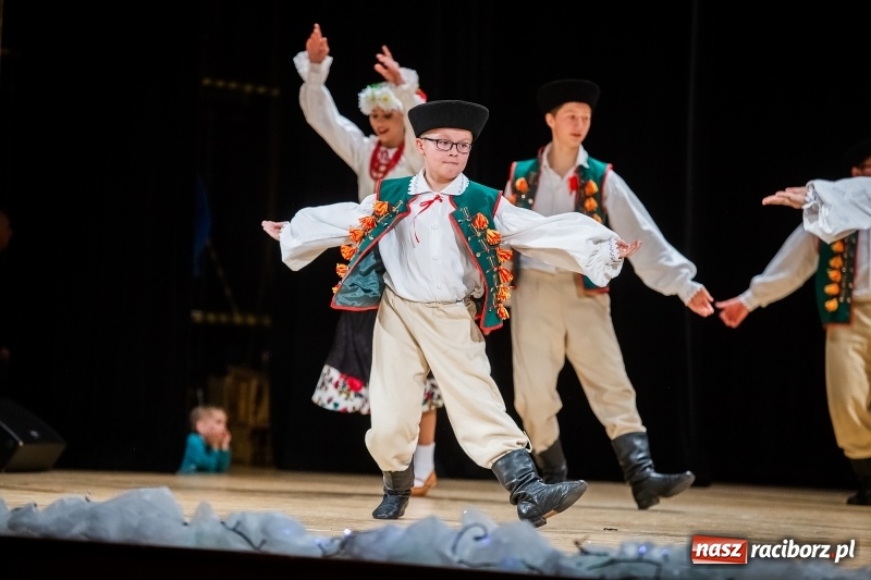 Zdjęcie w galerii na portalu naszraciborz.pl: Koncert charytatywny Źródła na rzecz Rafałka wiadomości z regionu