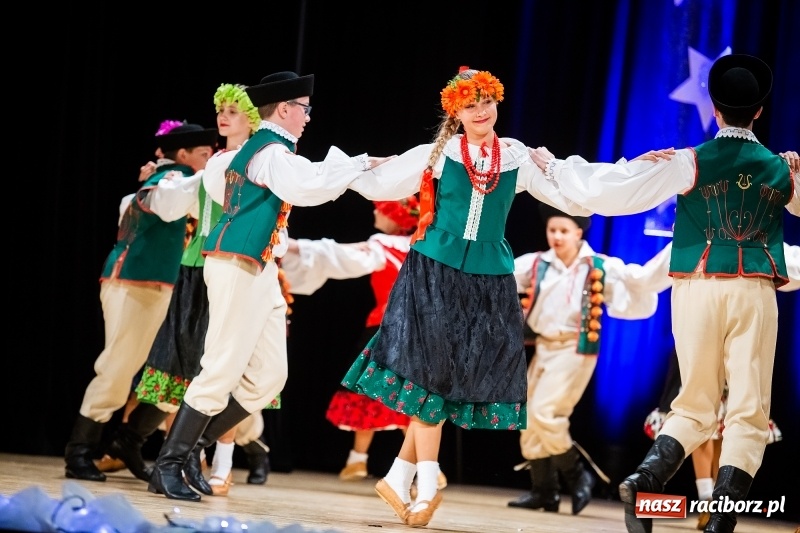 Zdjęcie w galerii na portalu naszraciborz.pl: Koncert charytatywny Źródła na rzecz Rafałka wiadomości z regionu