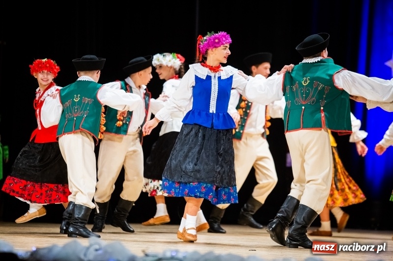 Zdjęcie w galerii na portalu naszraciborz.pl: Koncert charytatywny Źródła na rzecz Rafałka wiadomości z regionu