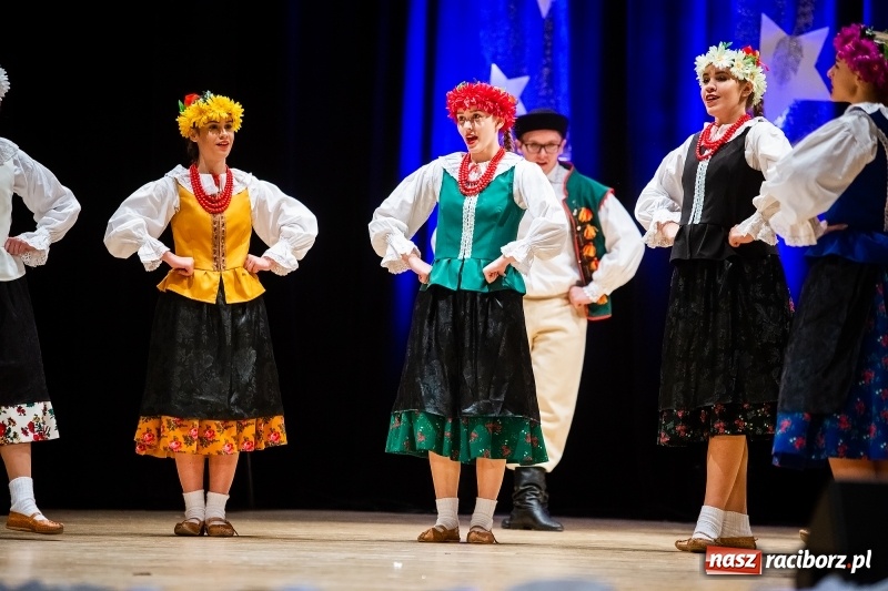 Zdjęcie w galerii na portalu naszraciborz.pl: Koncert charytatywny Źródła na rzecz Rafałka wiadomości z regionu