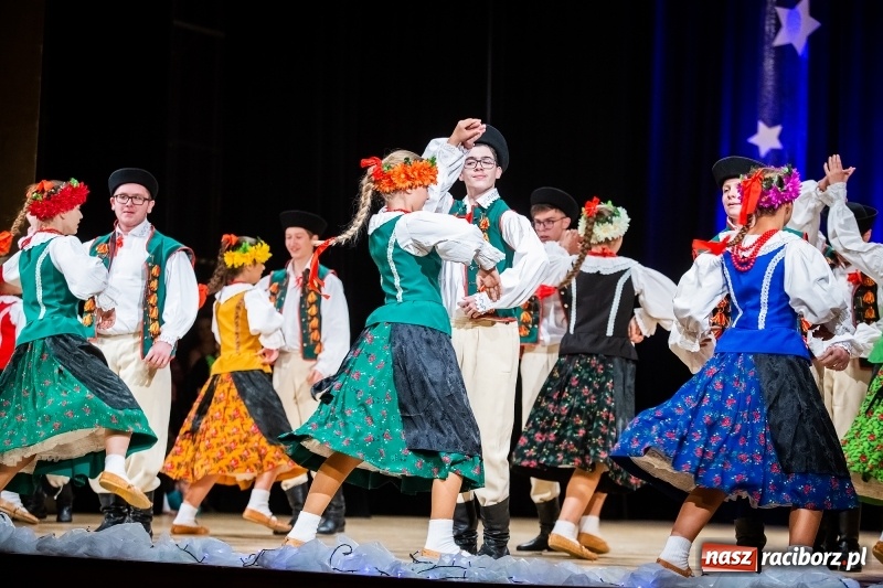 Zdjęcie w galerii na portalu naszraciborz.pl: Koncert charytatywny Źródła na rzecz Rafałka wiadomości z regionu