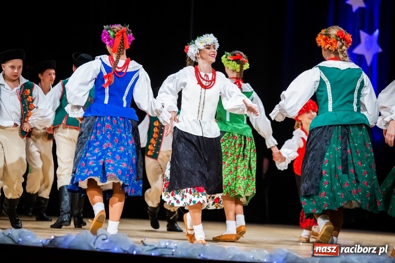 Zdjęcie w galerii na portalu naszraciborz.pl: Koncert charytatywny Źródła na rzecz Rafałka wiadomości z regionu