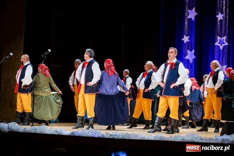 Zdjęcie w galerii na portalu naszraciborz.pl: Koncert charytatywny Źródła na rzecz Rafałka wiadomości z regionu