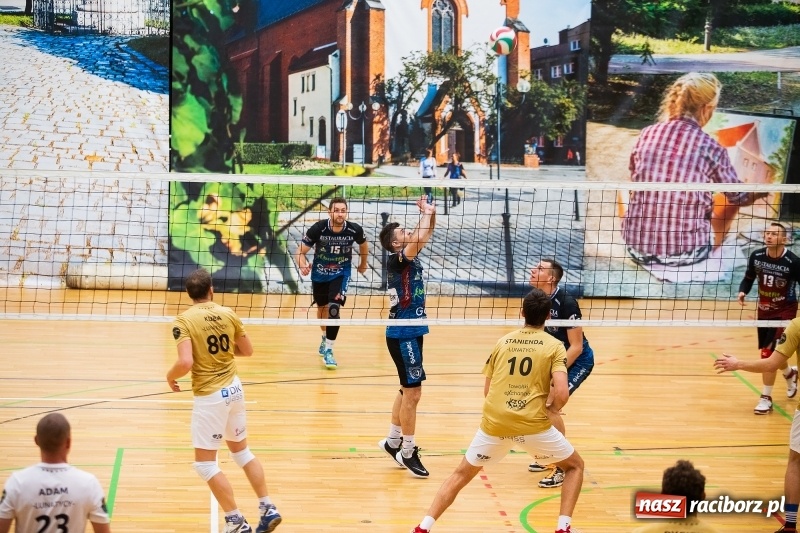 Zdjęcie w galerii na portalu naszraciborz.pl: Emocjonująca ósma kolejka JP Telebim RLPS wiadomości z regionu