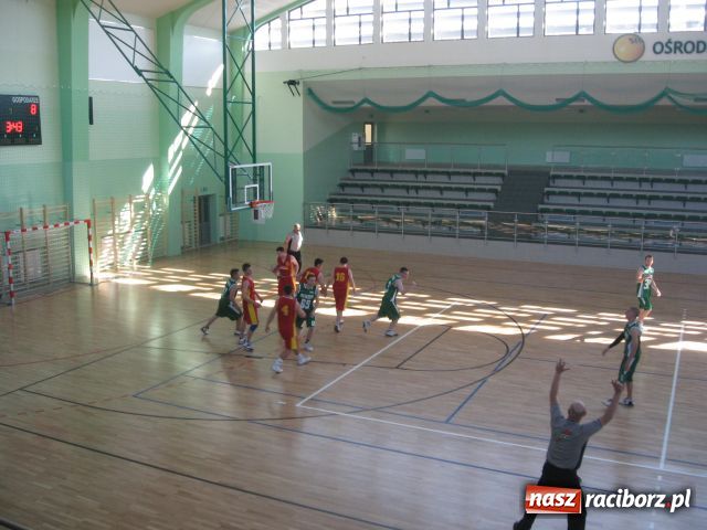 Zdjęcie w galerii na portalu naszraciborz.pl: Finaliści Amatorskiej Ligi Koszykówki wiadomości z regionu