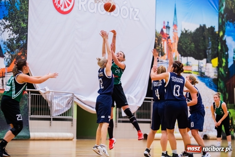 Zdjęcie w galerii na portalu naszraciborz.pl: Raciborskim koszykarkom idzie jak po grudzie. Dziewiąty mecz i dziewiąta porażka wiadomości z regionu