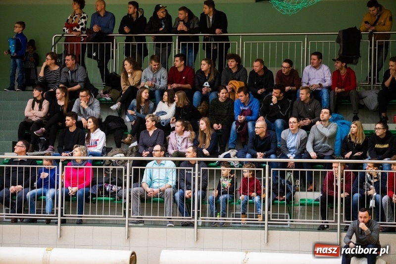 Zdjęcie w galerii na portalu naszraciborz.pl: Szczypiornistki UKS Start Pietrowice Wielkie zakończyły rok zwycięstwem wiadomości z regionu