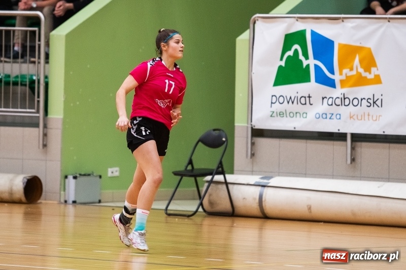 Zdjęcie w galerii na portalu naszraciborz.pl: Szczypiornistki UKS Start Pietrowice Wielkie zakończyły rok zwycięstwem wiadomości z regionu