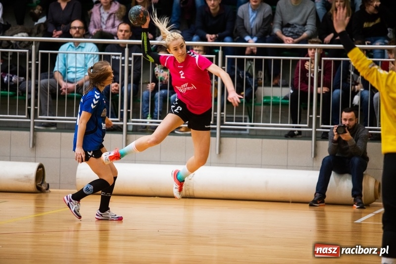 Zdjęcie w galerii na portalu naszraciborz.pl: Szczypiornistki UKS Start Pietrowice Wielkie zakończyły rok zwycięstwem wiadomości z regionu