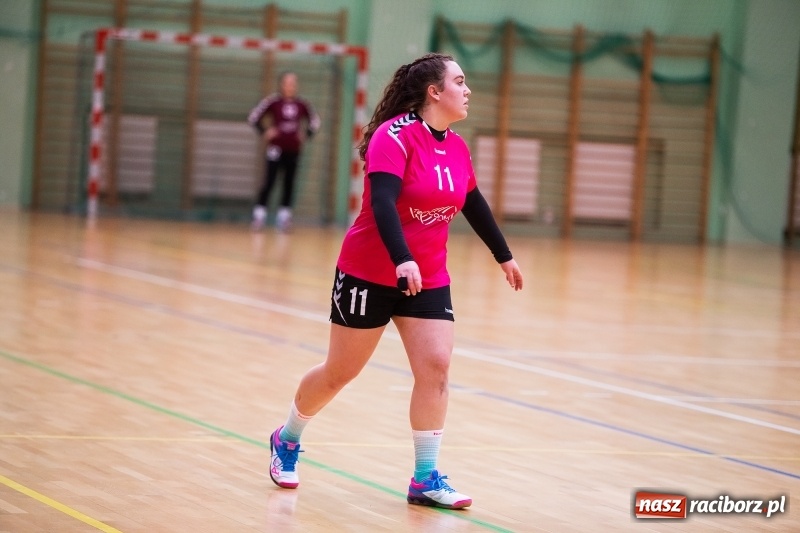 Zdjęcie w galerii na portalu naszraciborz.pl: Szczypiornistki UKS Start Pietrowice Wielkie zakończyły rok zwycięstwem wiadomości z regionu