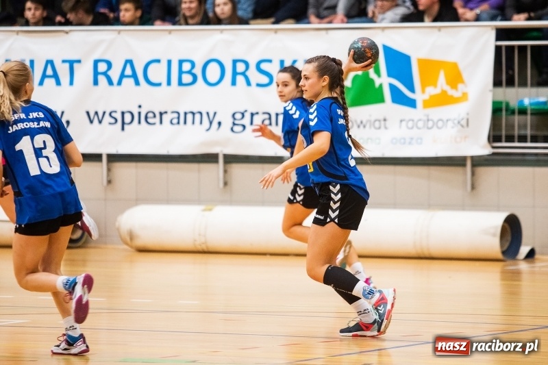 Zdjęcie w galerii na portalu naszraciborz.pl: Szczypiornistki UKS Start Pietrowice Wielkie zakończyły rok zwycięstwem wiadomości z regionu