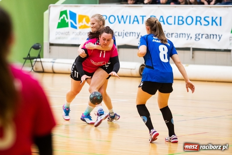 Zdjęcie w galerii na portalu naszraciborz.pl: Szczypiornistki UKS Start Pietrowice Wielkie zakończyły rok zwycięstwem wiadomości z regionu