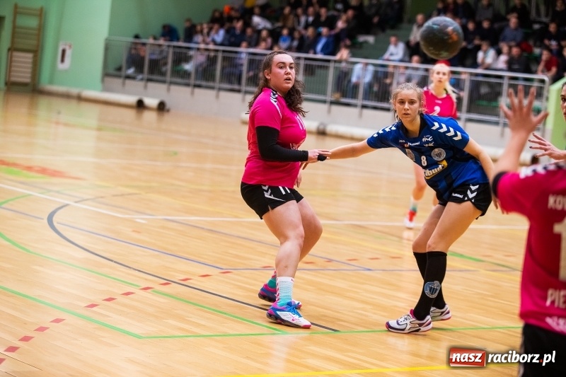 Zdjęcie w galerii na portalu naszraciborz.pl: Szczypiornistki UKS Start Pietrowice Wielkie zakończyły rok zwycięstwem wiadomości z regionu