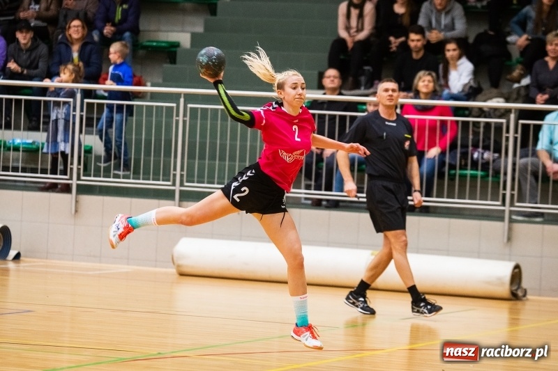 Zdjęcie w galerii na portalu naszraciborz.pl: Szczypiornistki UKS Start Pietrowice Wielkie zakończyły rok zwycięstwem wiadomości z regionu