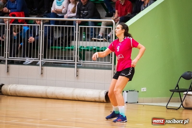 Zdjęcie w galerii na portalu naszraciborz.pl: Szczypiornistki UKS Start Pietrowice Wielkie zakończyły rok zwycięstwem wiadomości z regionu