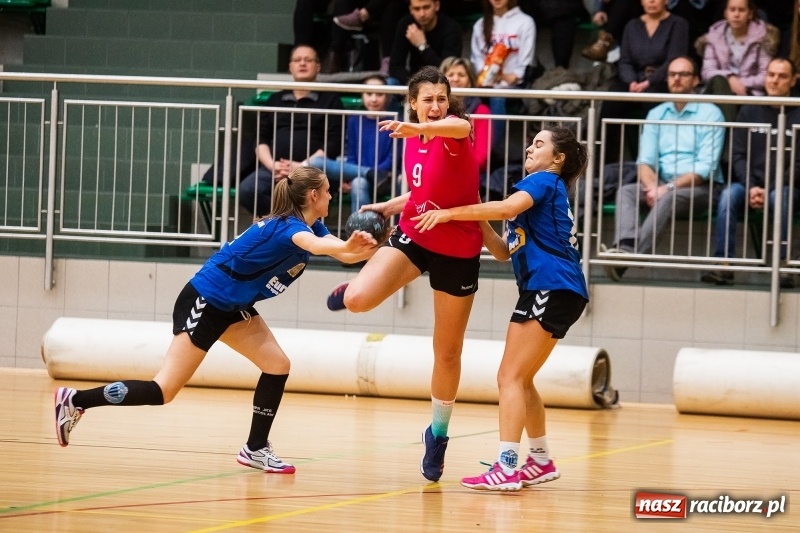 Zdjęcie w galerii na portalu naszraciborz.pl: Szczypiornistki UKS Start Pietrowice Wielkie zakończyły rok zwycięstwem wiadomości z regionu