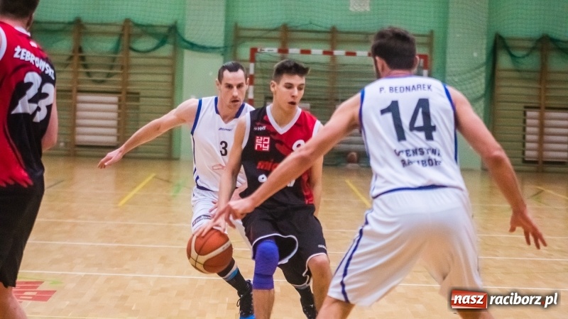 Zdjęcie w galerii na portalu naszraciborz.pl: Żorska Akademia Koszykówki niestraszna raciborskiej Ofensywie wiadomości z regionu