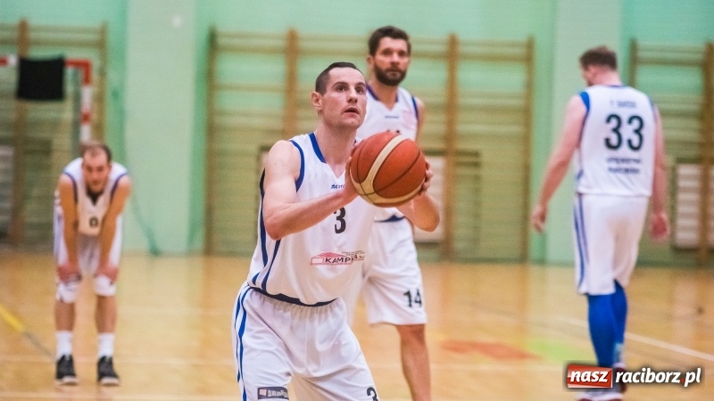 Zdjęcie w galerii na portalu naszraciborz.pl: Żorska Akademia Koszykówki niestraszna raciborskiej Ofensywie wiadomości z regionu